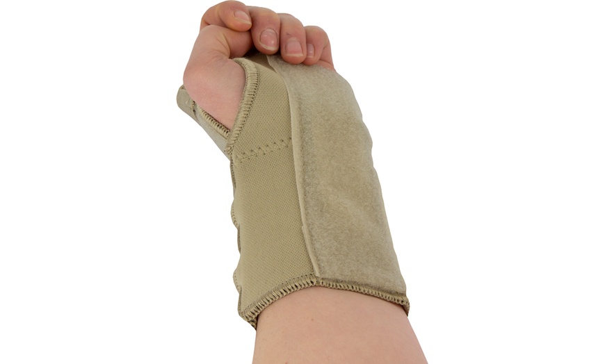 Image 12: Wrist Support