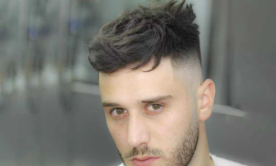 2 o 4 sesiones de peluquería para caballero con corte, lavado y peinado en Academia Evolution Barber School - Primary Image