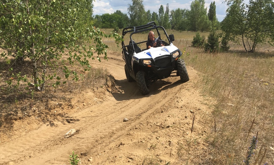 Image 2: Nawet godzinna jazda w terenie za kierownicą Buggy lub Nissana Patrola