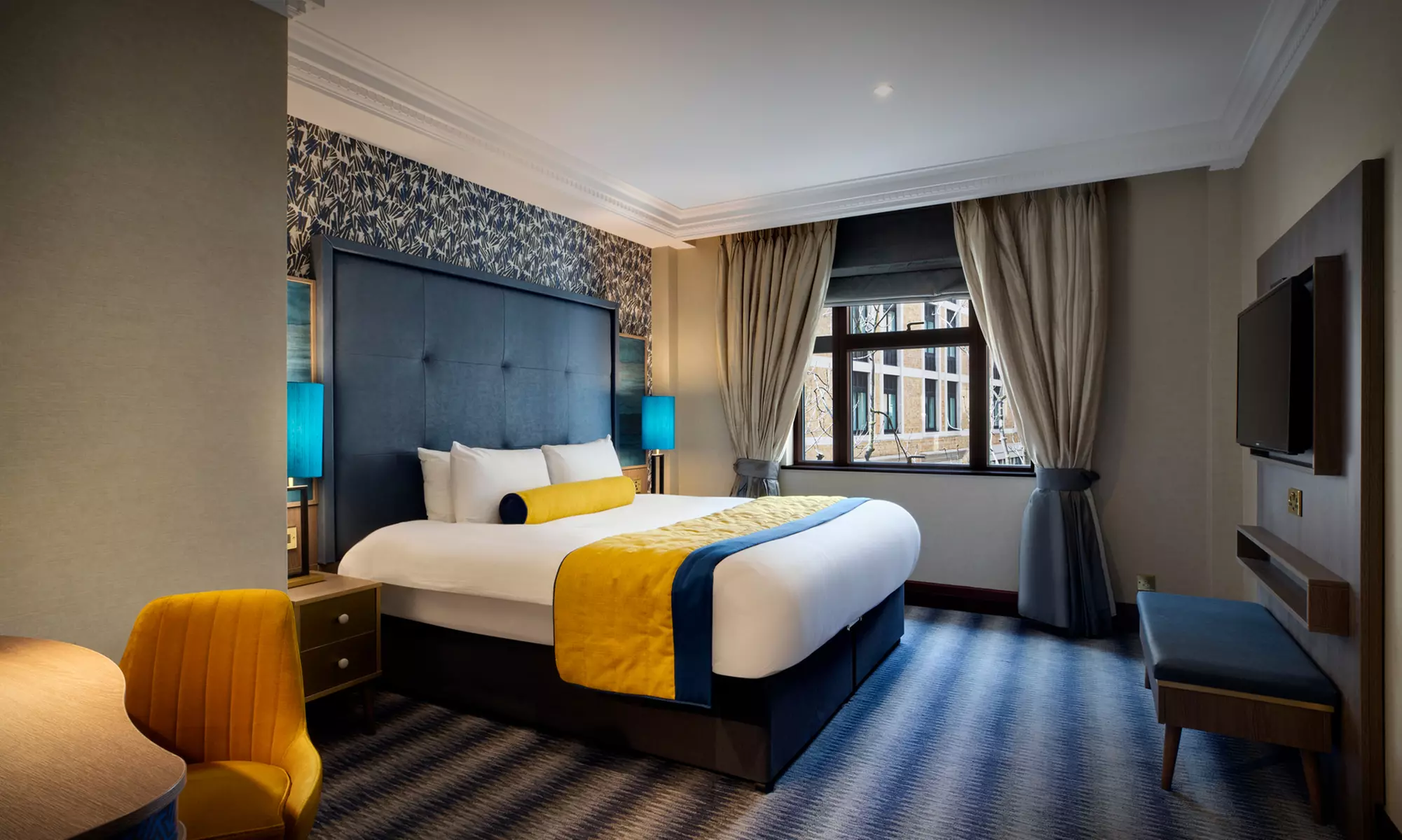 Central London: Luxury 4* Spa Stay for 2