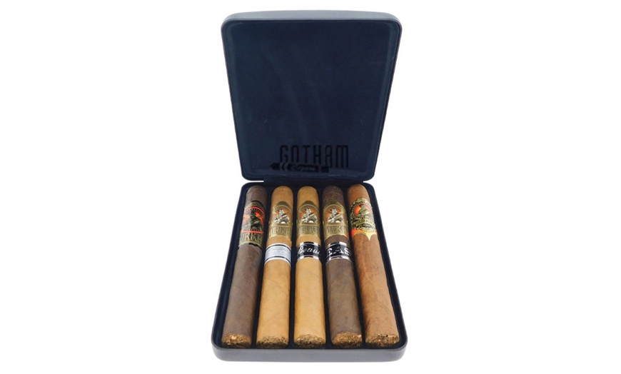 Image 2: Gurkha Cigar Sampler with Travel Case
