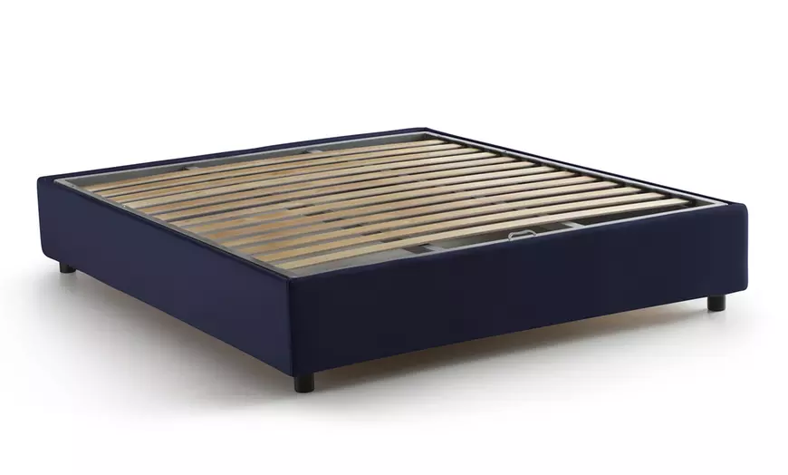 Image 24: Lit double "Silvia" avec matelas en option