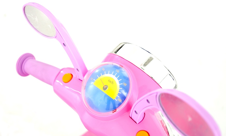 Image 3: Peppa Pig Battery-Operated Motorbike