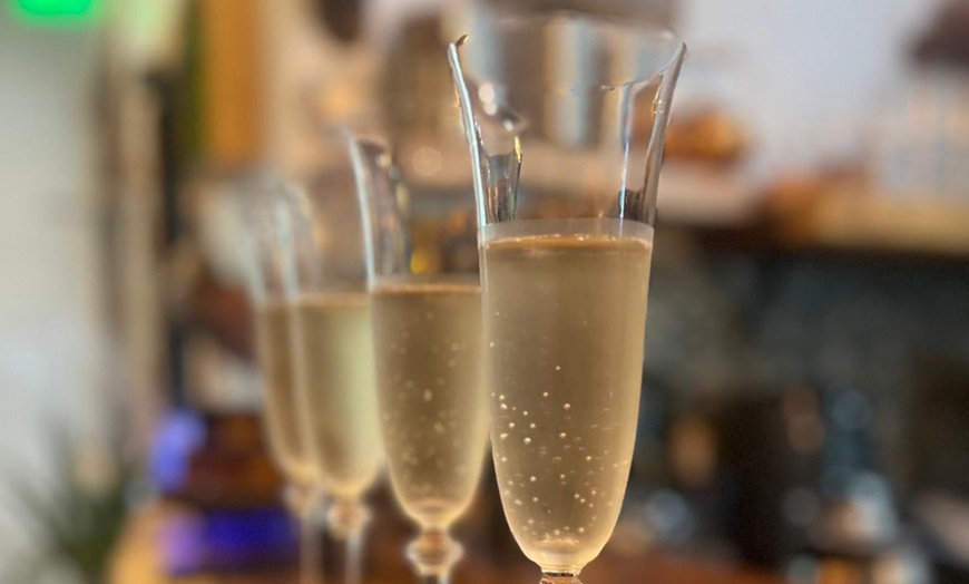 Image 6: Unwind in Luxury: Exclusive Spa Admission at Kelo Spa for $59!