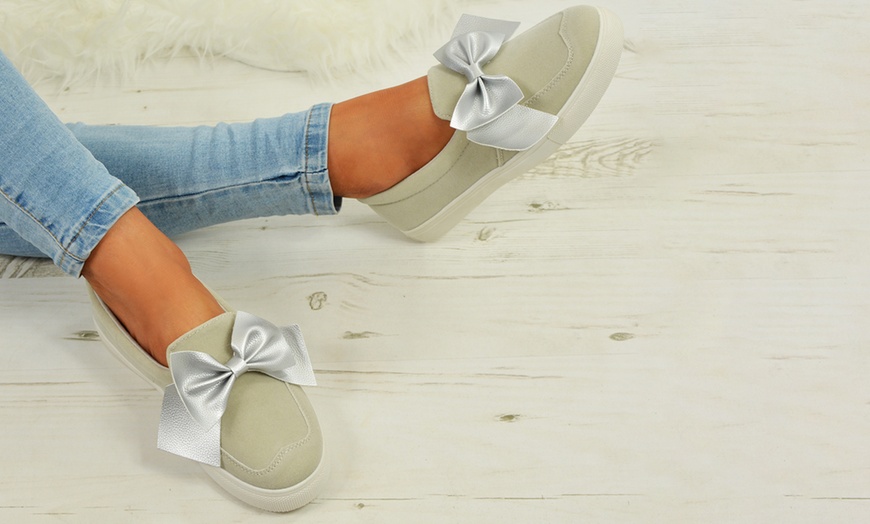 Image 7: Women's Bow Sneakers