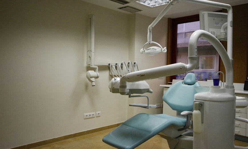 Image 4: Limpieza dental y blanqueamiento