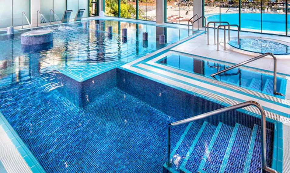 Circuito de spa de 60 o 90 minutos en hotel de 4 * para 2 personas con opción a masaje, ahorra hasta un 33% - Primary Image