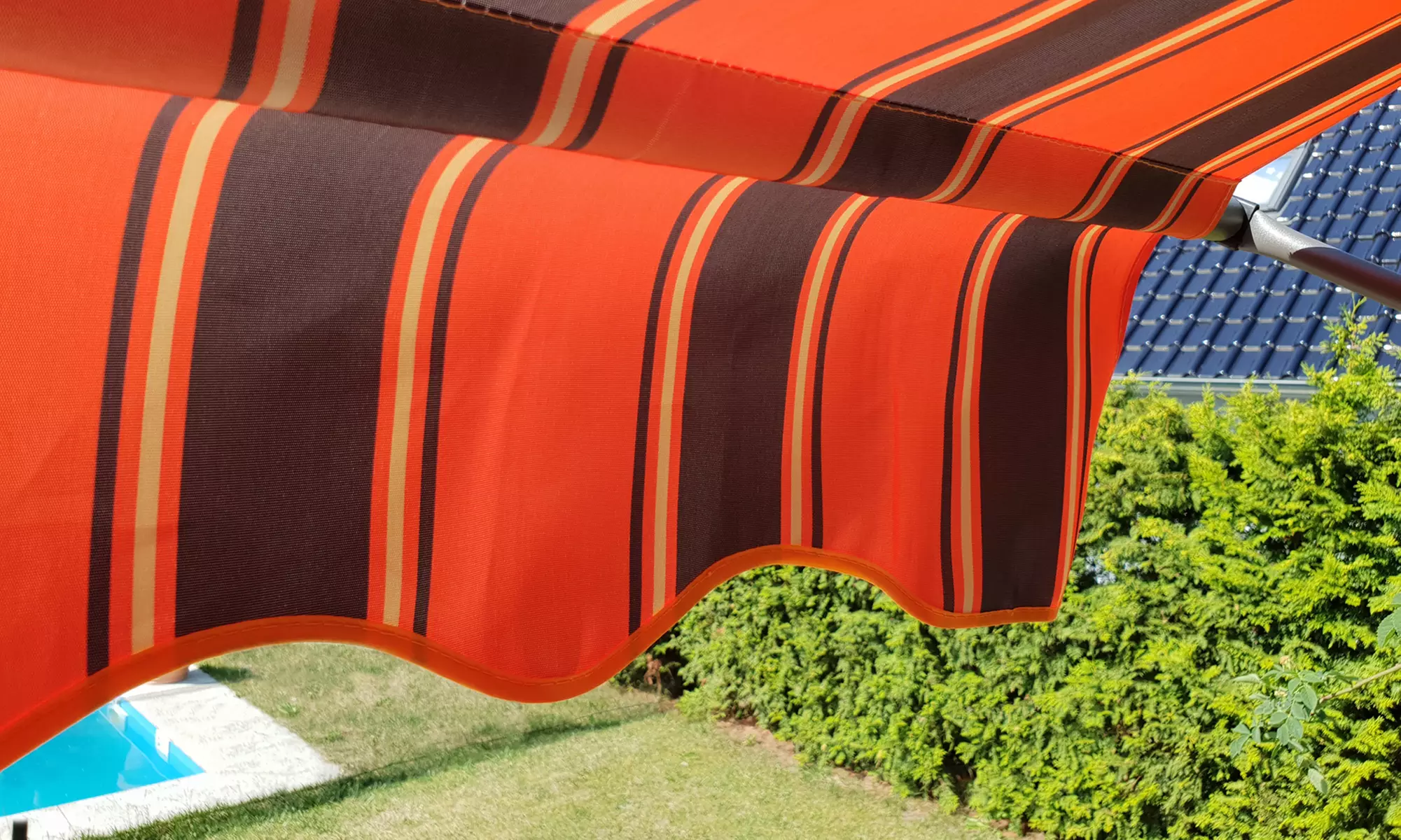 Swing & Harmonie LED-Klemmmarkise mit LED-Beleuchtung und Solarmodul