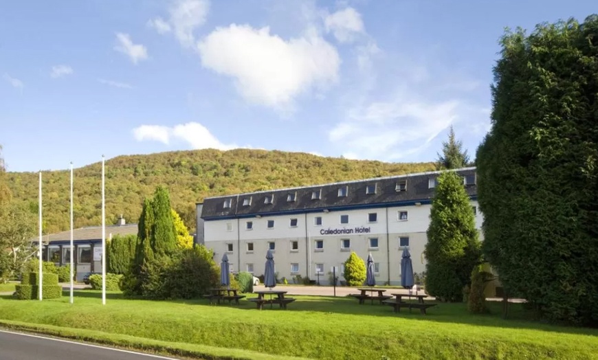 Image 2: Fort William: Double Room with Breakfast