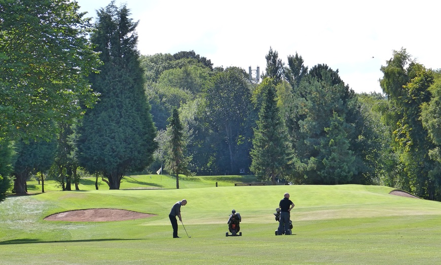 Image 4: Round of Golf for Two with Pints
