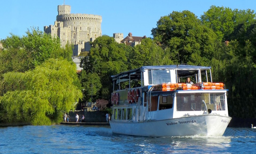 Image 1: 40-Minute Windsor Boat Tour