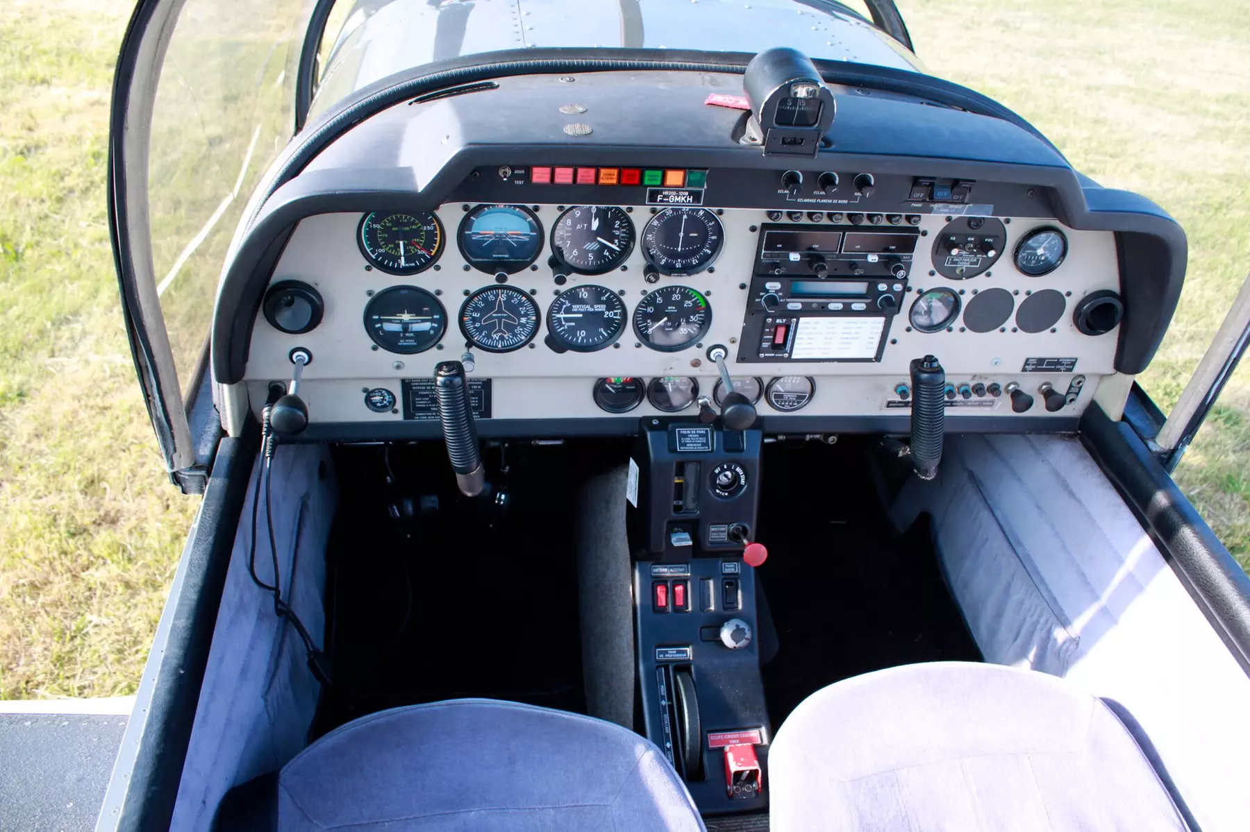 30 minutes de briefing et 30 minutes de vol effectif avec Club Aéro formation (50% de réduction)