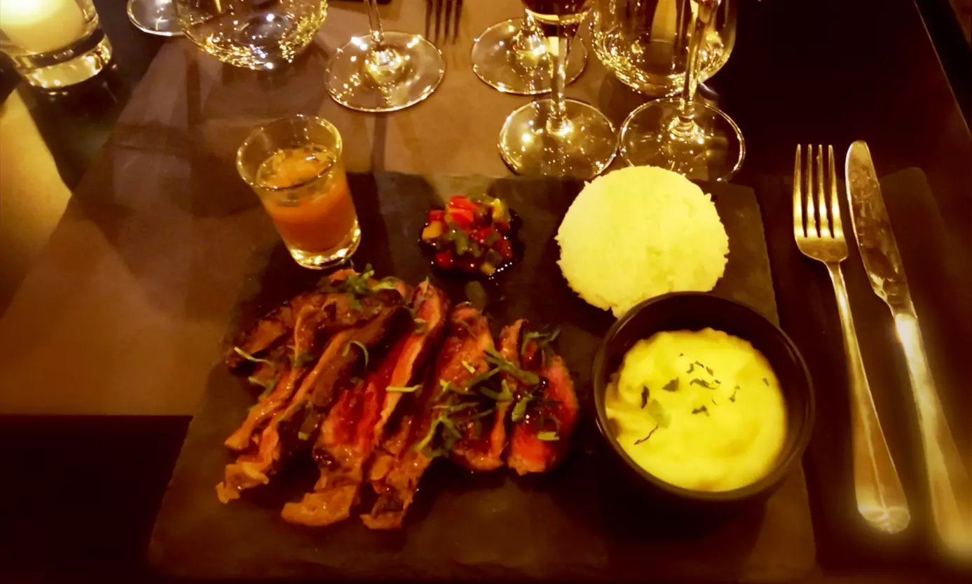 Menu "Musicien" avec dîner, spectacle et club et 1 coupe de champagne pour 1 ou 2 avec OH! HAPPY - Image 5