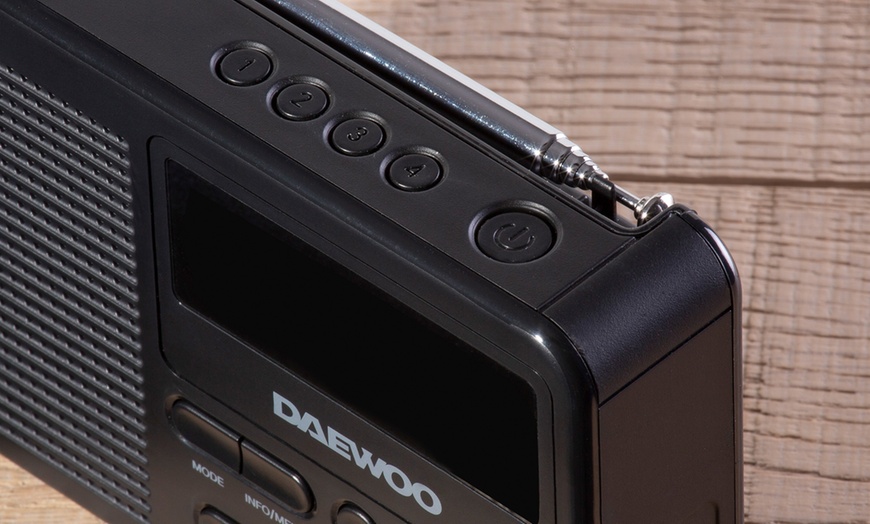 Image 3: Daewoo Rechargeable FM Radio