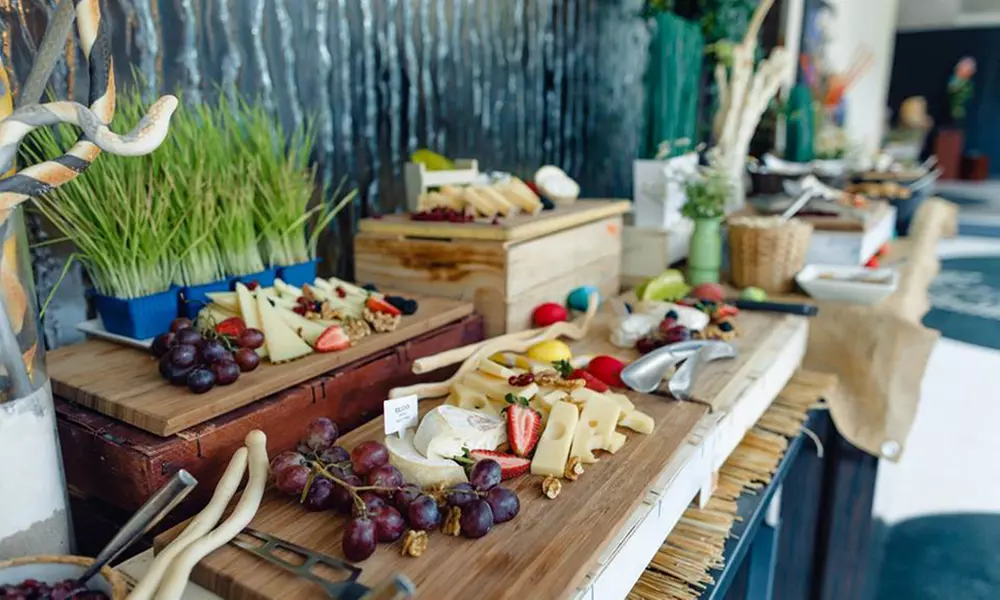 5* Saturday Brunch and: Child (AED 137) or Adult (AED 274)