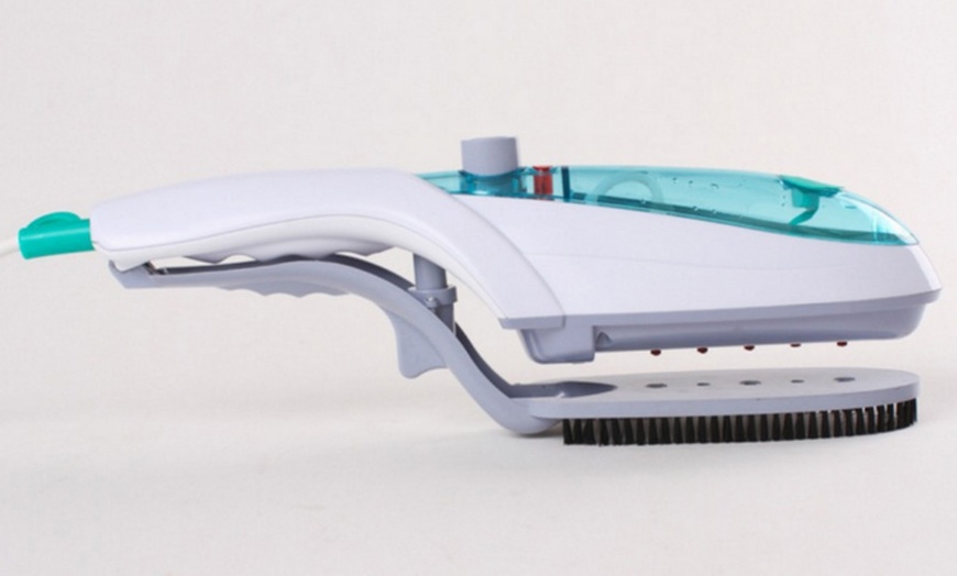 Image 3: Portable Steam Iron