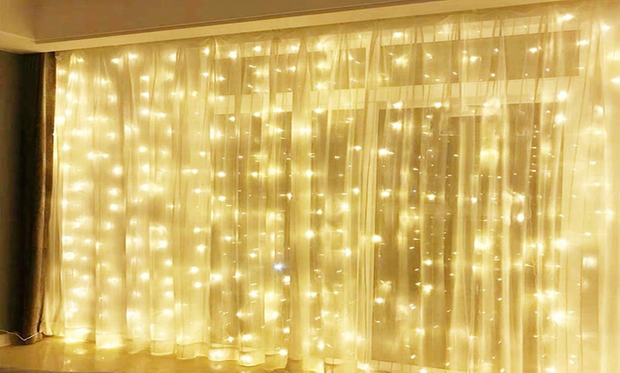 Image 4: One or Two USB Curtain Lights with LED