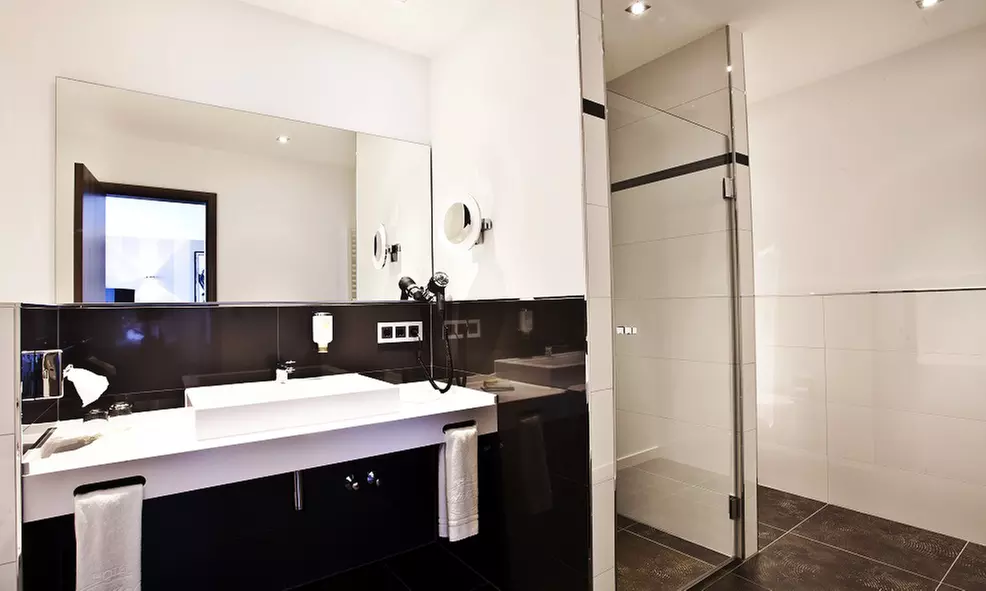 Hamburg: Doppelzimmer für 2 Personen mit Frühstück