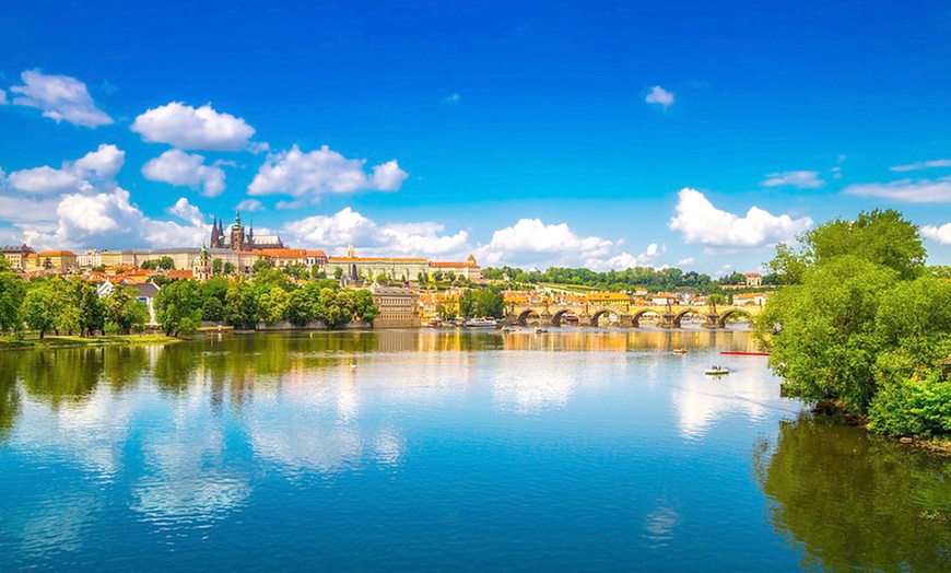 Image 6: ✈ Prague: 2-4 Nights with Flights