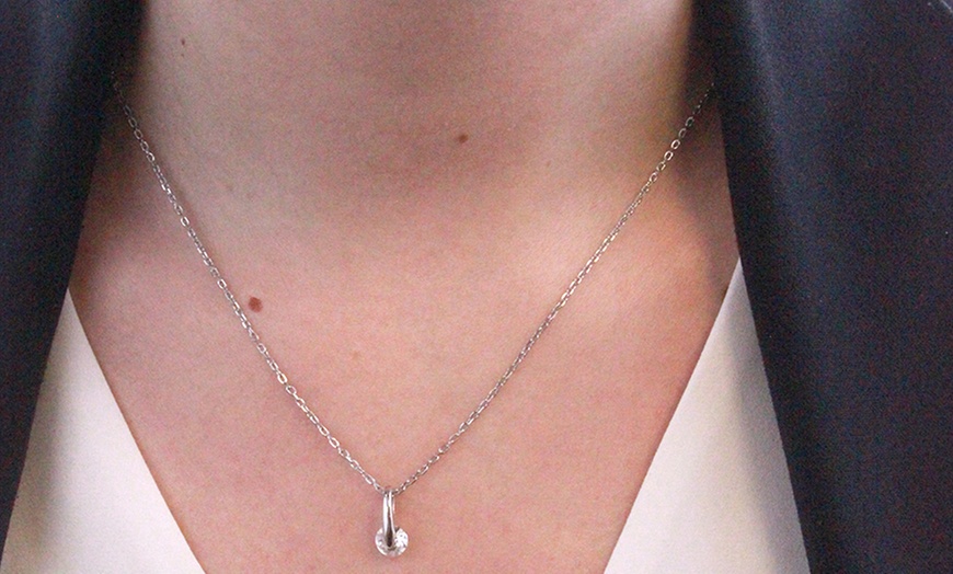 Image 37: Ensemble de bijoux avec pendentif et boucles d'oreilles