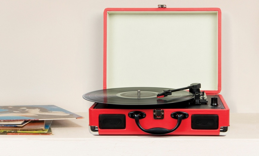 Image 8: Retro Briefcase Turntable