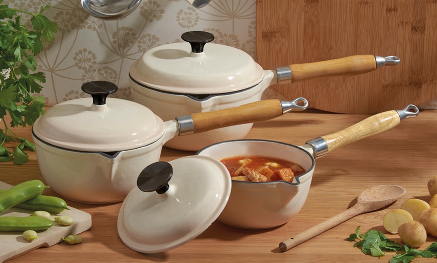 Image 20: Cooks Professional Cast Iron Set