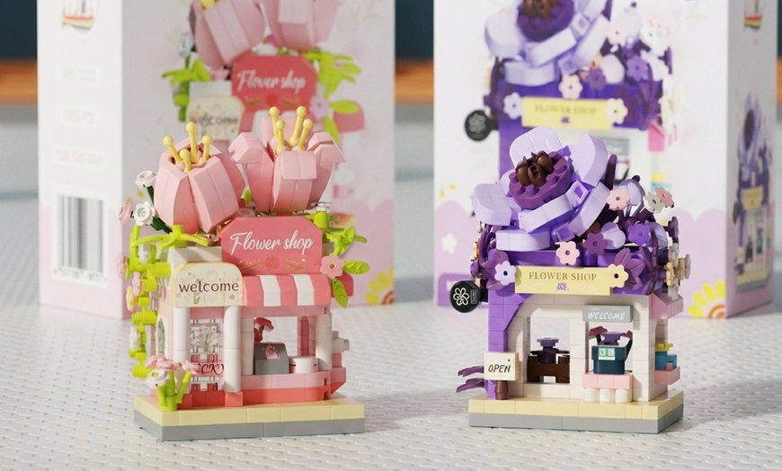 Image 3: Six Pack Micro Building Blocks Mini Flower Shop Set