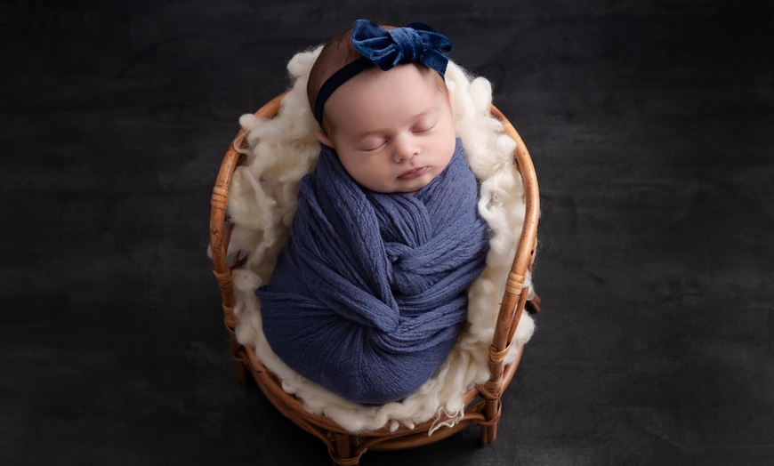 Image 1: Newborn Baby Photoshoot