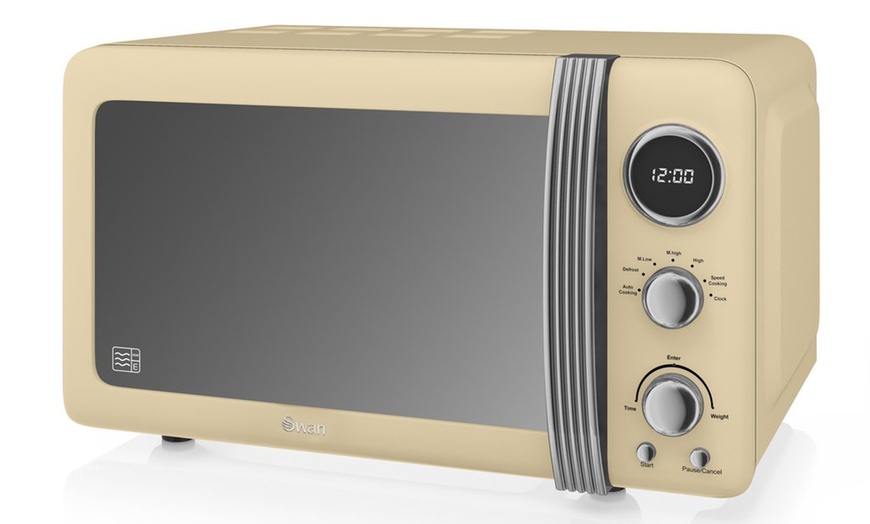 Image 8: Swan Retro Digital Microwave