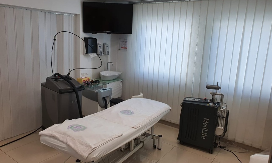 Image 5: Clean, Scale, Polish and Consultation at Australian Medical Centre 