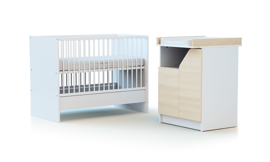 Image 4: AT4 Baby Crib with Changing Unit and Optional Mattress