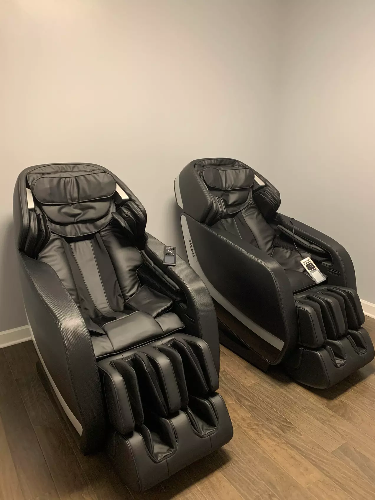 $29 for One 30-Minute Zero Gravity Chair Session at Royal Massage & Yoga Lounge ($50 Value) - Primary Image