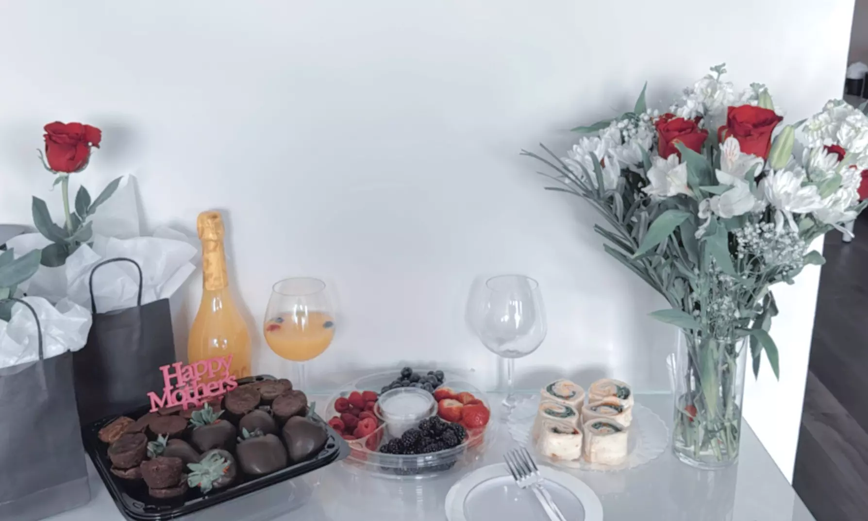 60/90/120-Min Therapeutic Massages Packages with Aromatherapy and More