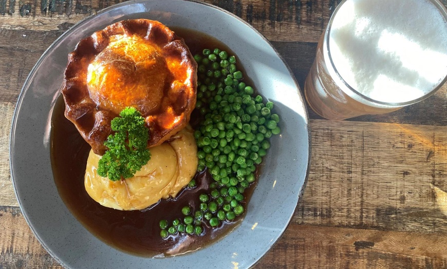 Image 5: Up to 65% Off on Restaurant Speciality - Sunday Roast at Millstone Inn