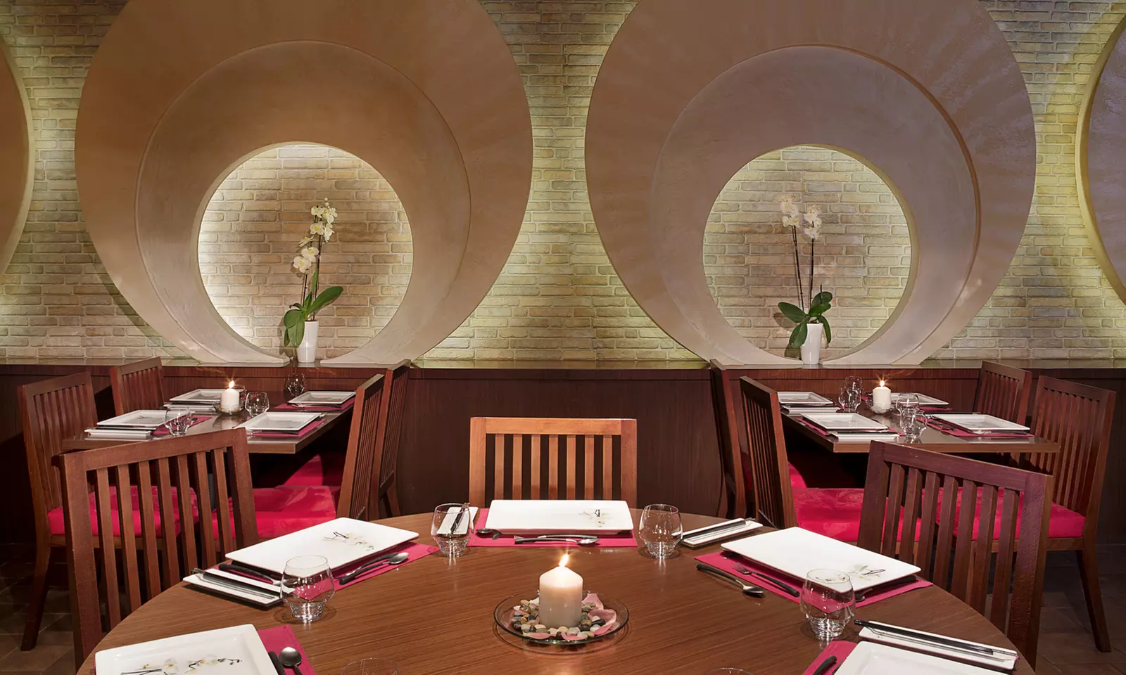 Sushi Set Menu with a beverage at Keway Mai @ 4* City Seasons Al Hamra