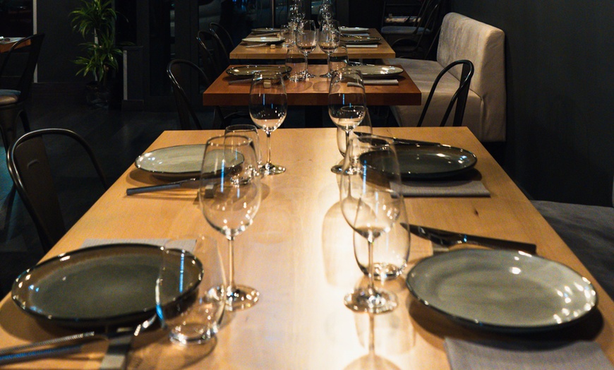 Image 9: Date un capricho con un menú degustación para 2 o 4 personas