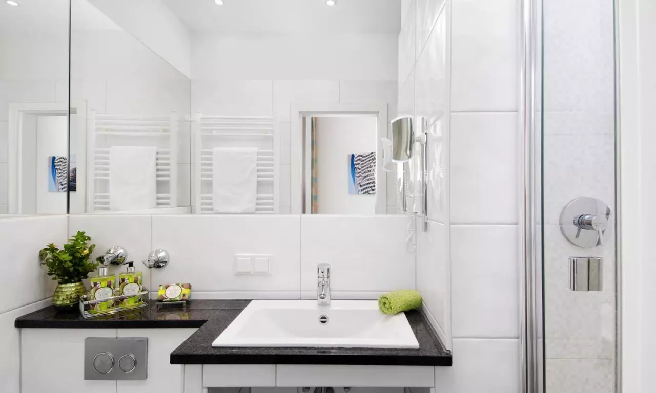 Düsseldorf: 2-3 Nächte mit Frühstück, Welcome Drink & VRR Ticket