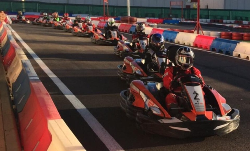 Image 8: 1 o 2 tandas de karting en Karting Rivas