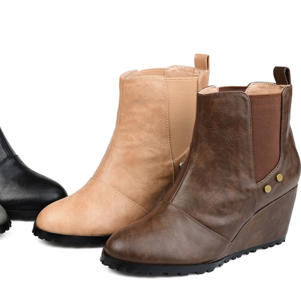 journee collection jessie wedge chelsea boot