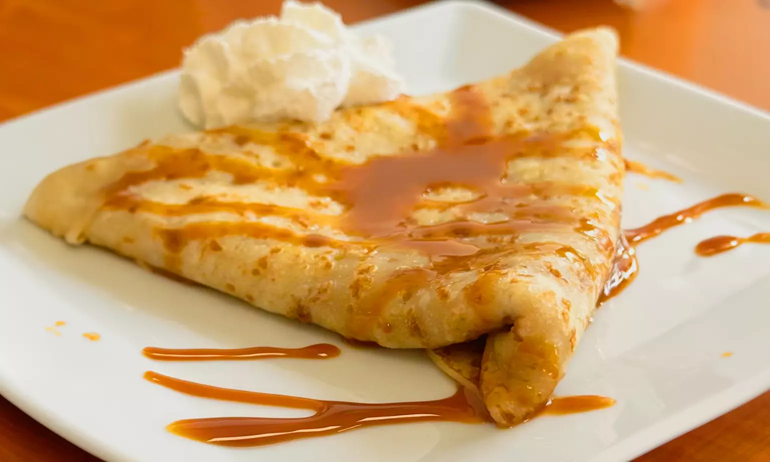 Menú argentino para 2 o 4 con entrante, principal, postre y vino