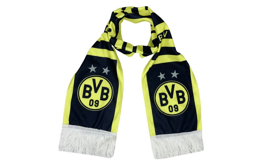 Image 7: Football Fan Club Warm Scarf