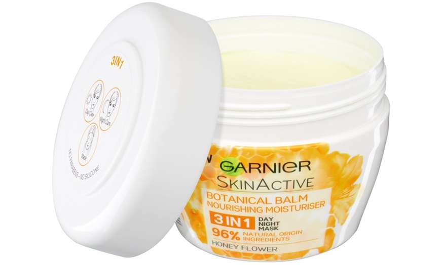 Image 2: Garnier Moisturising Face Balm