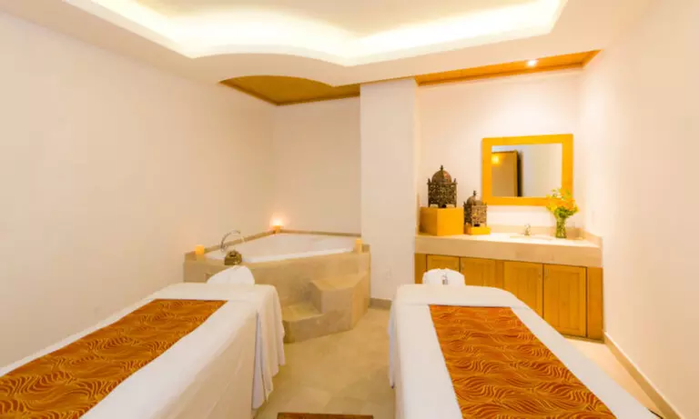 All-Inclusive Family-friendly Resort near San Jose del Cabo downtown