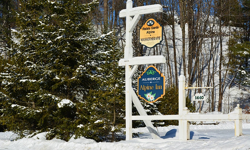 Image 2: Relaxing Break in Ste-Adèle