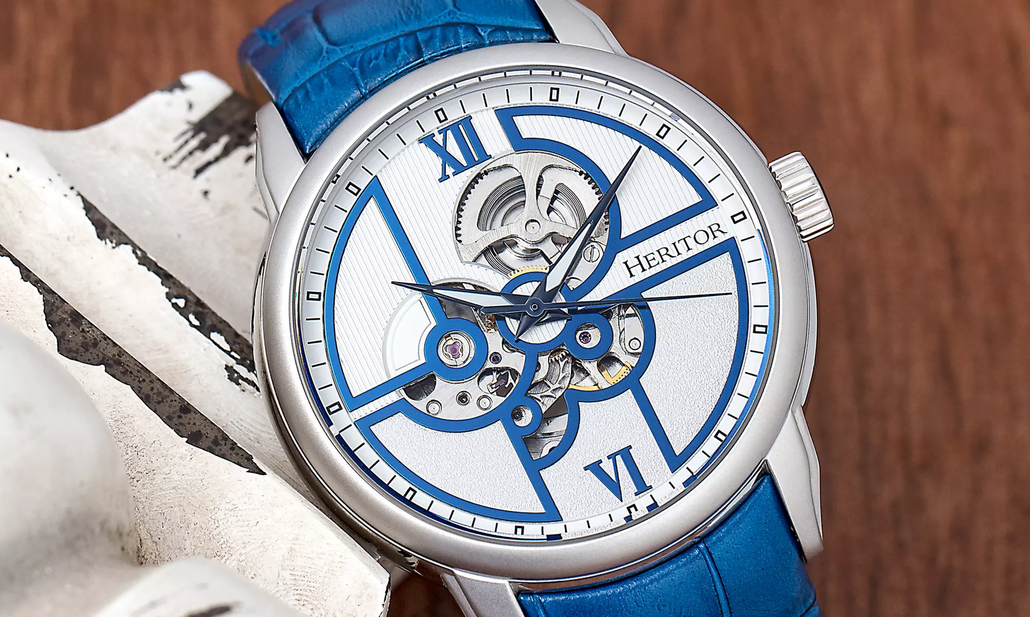 Montre en cuir véritable semi-squelette Heritor Sanford automatique - Primary Image