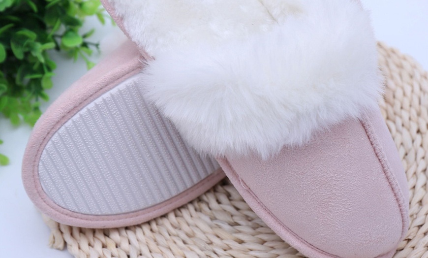 Image 7: Women's Warm Plush Slippers