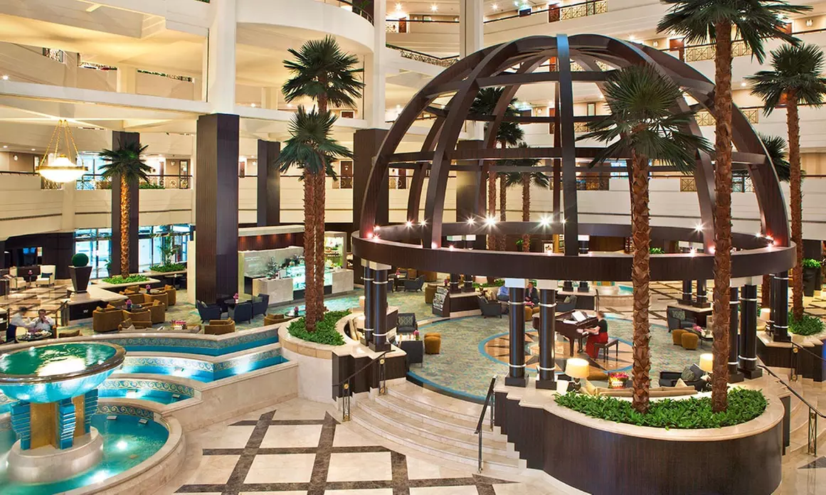 Delight in 5* Lunch or Dinner Buffet with a Choice of Beverages