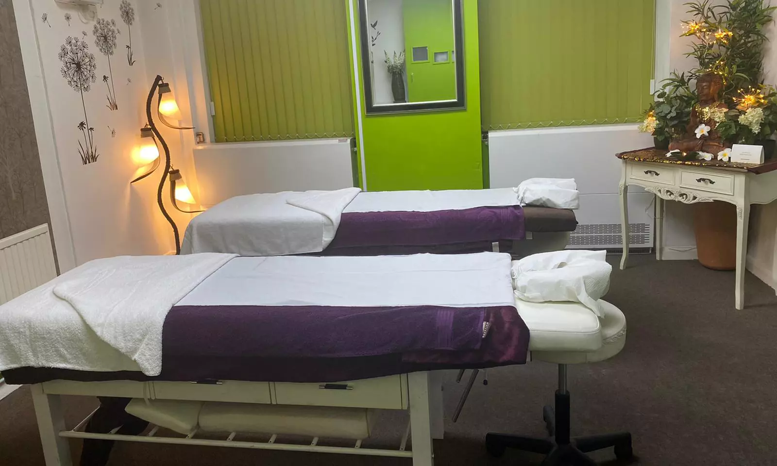 Choice of Full Body Massage inlcuding option for Couples!