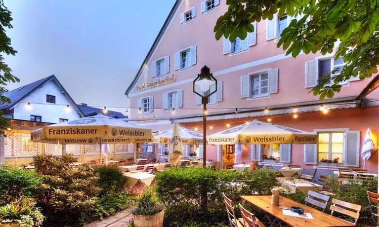 München: 2-4 Tage für Zwei mit Frühstück, Wellness, opt. 1x 3-Gänge-Dinner und Begrüßungsbier im 4* Hotel Schreiberhof - Primary Image