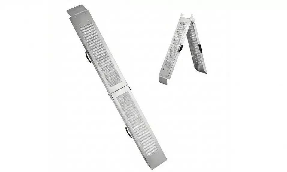 Rampa de carga plegable fabricada en acero con pintura antideslizante